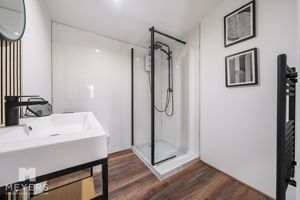 Annex Shower Room- click for photo gallery